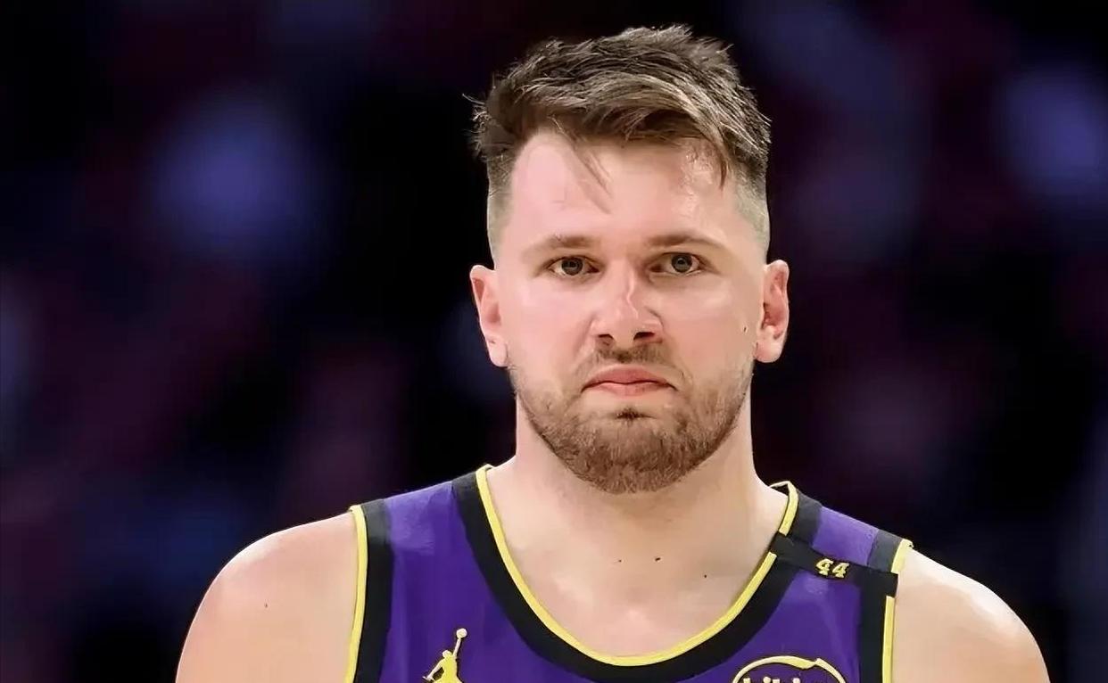 澳大利亚队带队取胜！，东契奇重要时刻夺冠比赛高潮迭起的简单介绍-开云体育官网